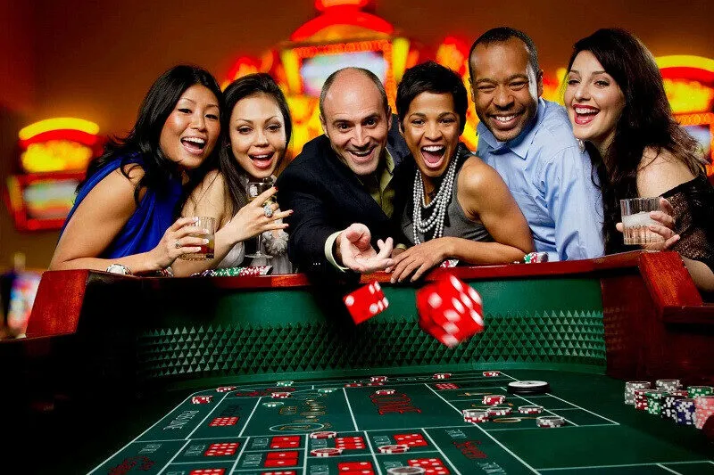 Craps cũng là trò chơi phổ biến ở khắp các sòng bài lớn nhỏ trên thế giới